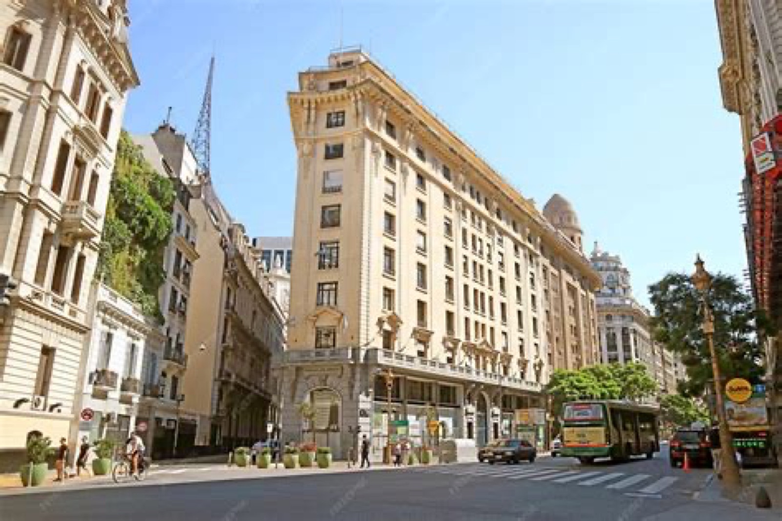 Telefónica de Argentina – 75 edificios